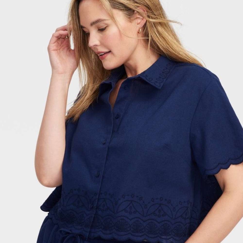 Embroidered Navy Button-Down Collared Top NWT - image 1